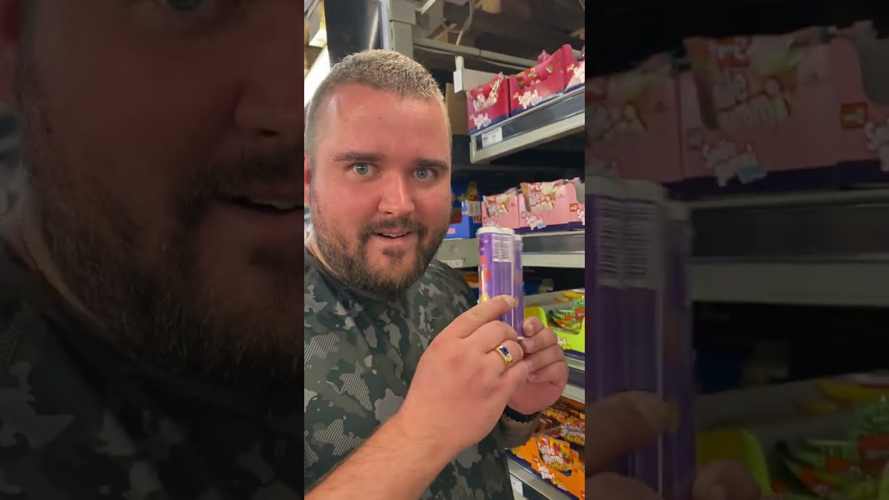 Смотрите, что нашел папа! Марк и Ева в магазине /Mark and Eva Shorts#shorts