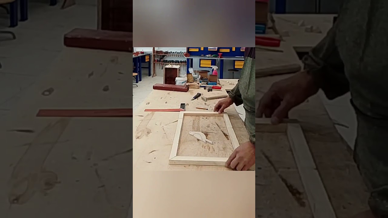 Птица в Иллинойсе Самец +Краснокрылый трупиалУ них такой уникальный голос.