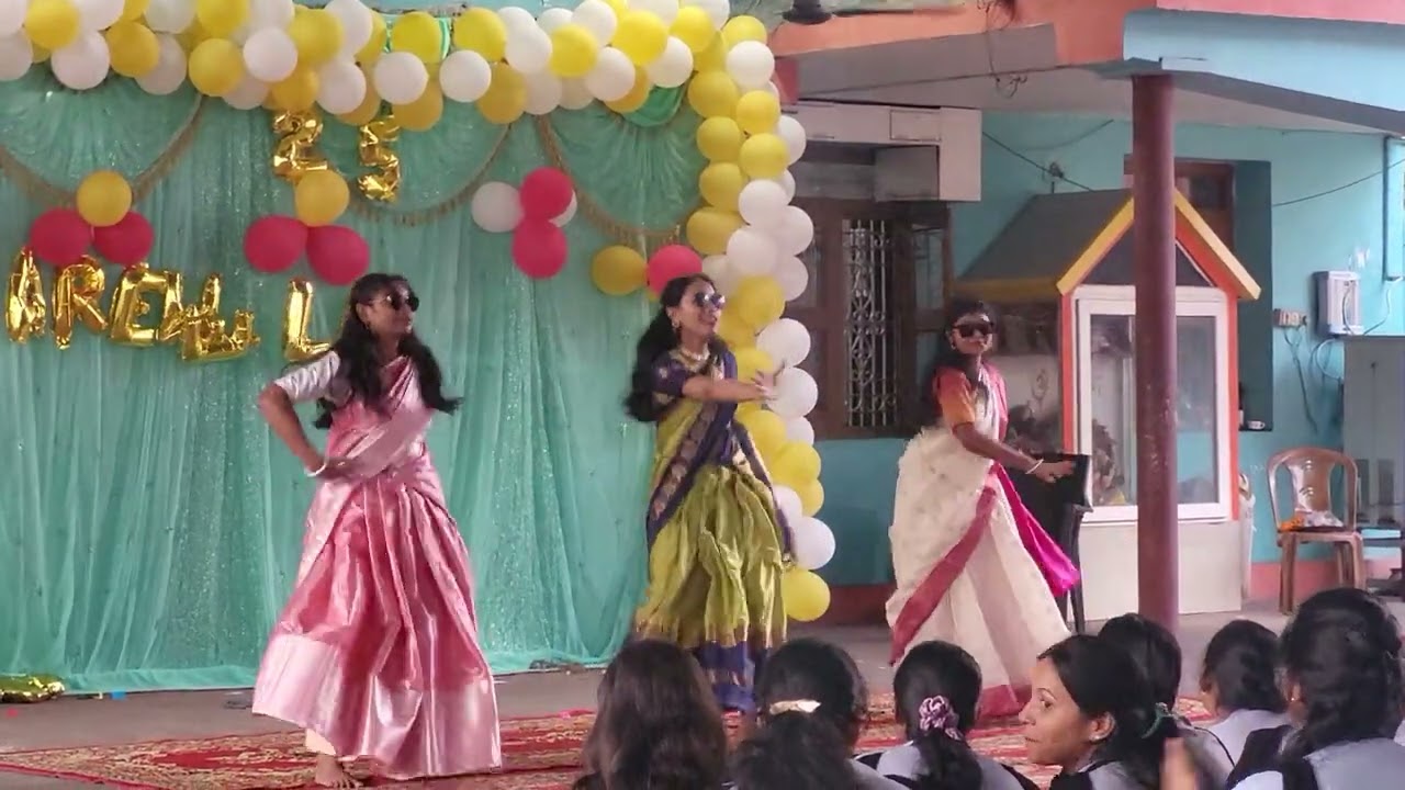 Dance video of farewell By junior girls 🥰🦋🍂