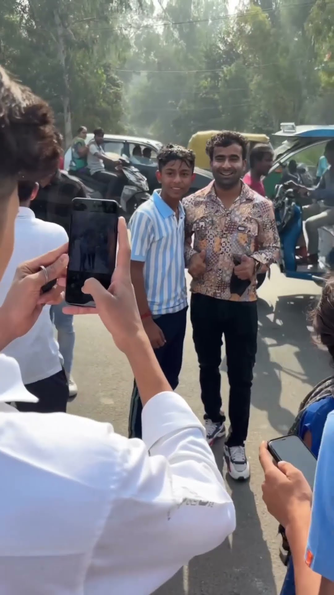आप सबके Piyar Ne Rula Diya ???#humanity #respect #helping #trending #viralvideo #youtubeshorts