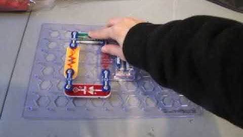 Snap Circuits Jr. | Project 8: One Direction for LED