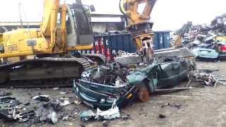 Pulling Apart & Recycling Vehicles at Bessler's