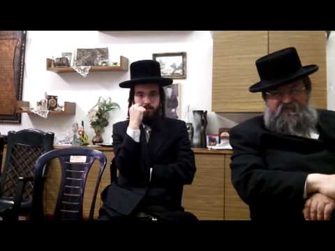 הרב מנדל חסידות בעלז בניחום אבלים על פטירתו של הרב שלמה שטנצל זצ ל 