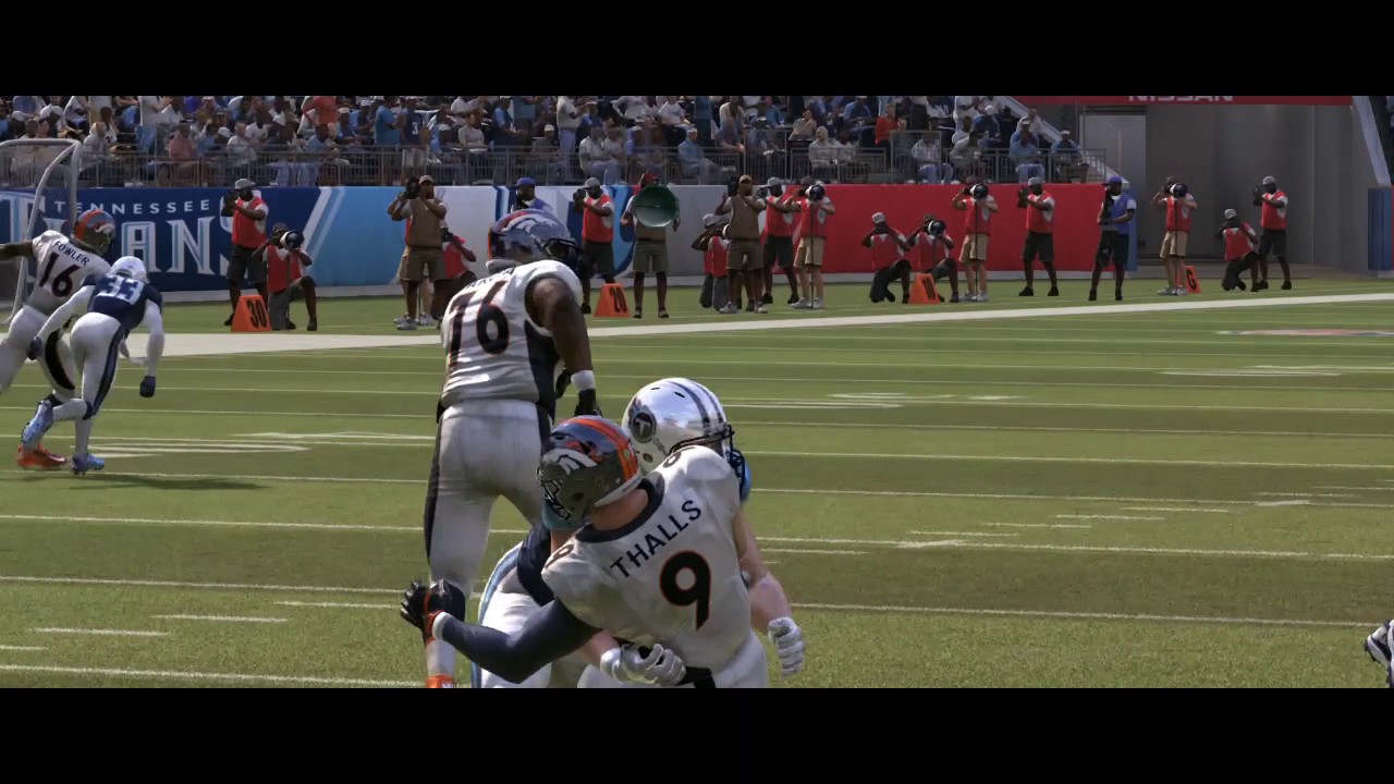 MADDEN 17 CAREER MODE EPISODE 14- PUSHING FOR THE PLAYOFFS