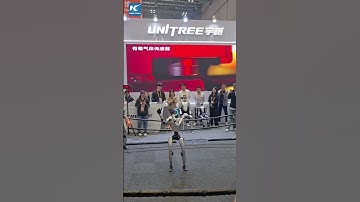 Robot shows off dancing and martial arts at CIIE in Shanghai