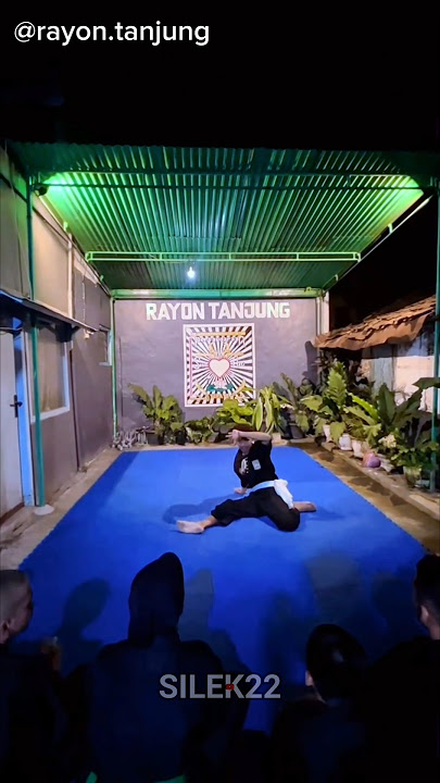 Belajar serkel terbang🔥PSHT MALANG #silek22 #psht #pencaksilat #silat #shorts