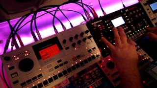 Introvert - Elektron Octatrack Freeze delay demo #1