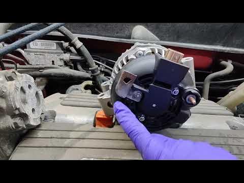 2005 Honda Element alternator replacement. - YouTube