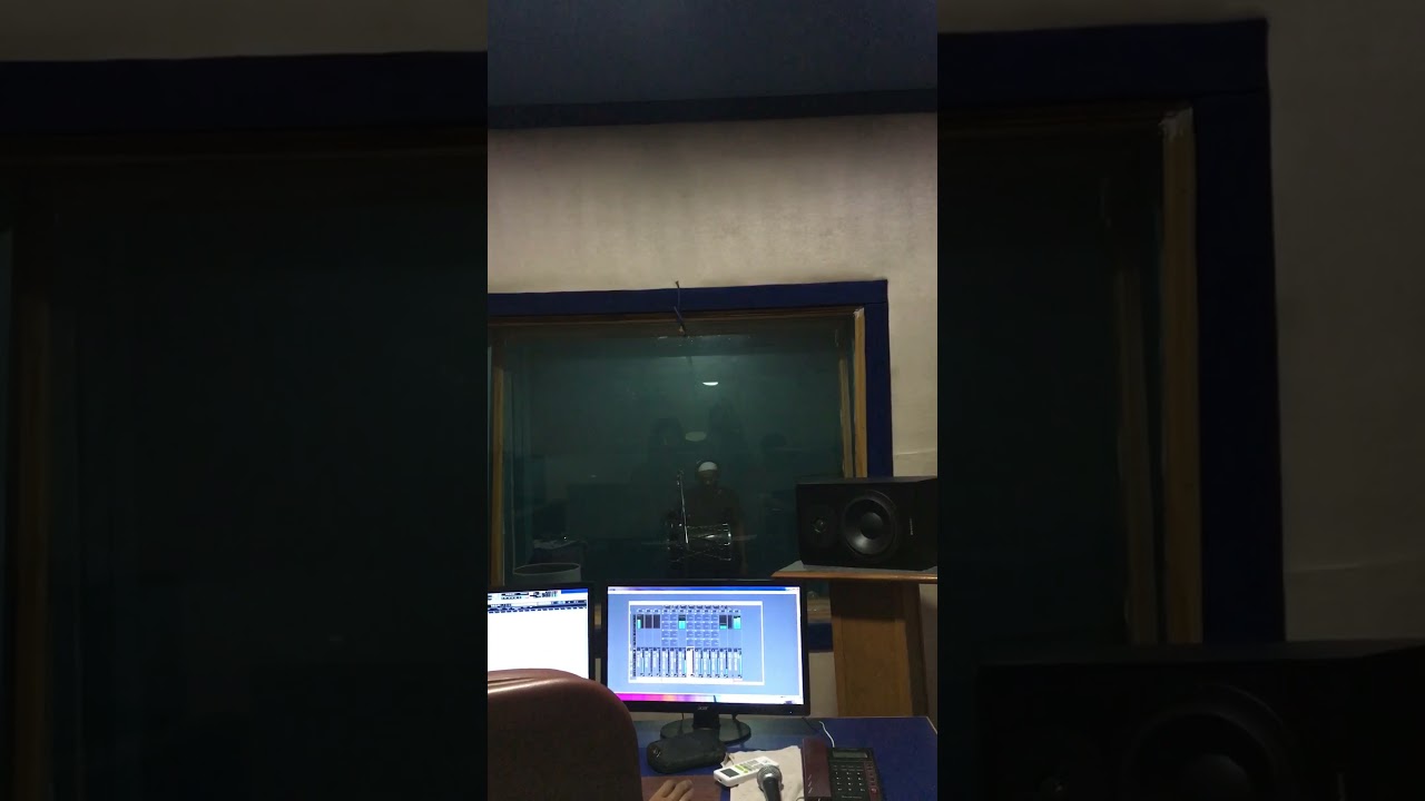 Dhol recording session by Honeyhemant1 at sur sangam studio,chandigarh.