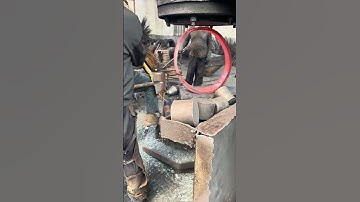 Inside the factory The ultra-high forging technology is amazing #process #machine #technology #forge