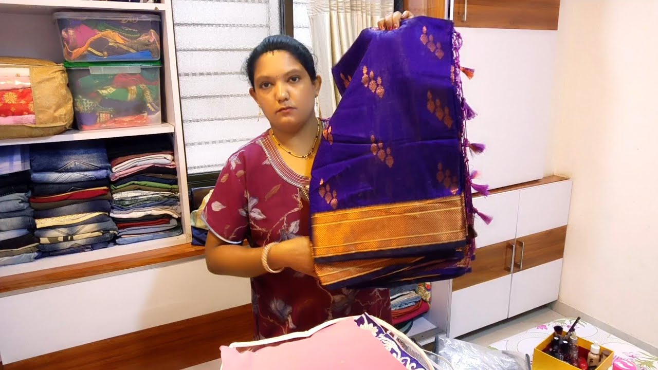 एवढा वर्ष अशाच पडून साड्या//झाडाला फुले म्हणायची की चेष्टा//शिल्लक बॅगांचा वापर केला//माझं कपाट 