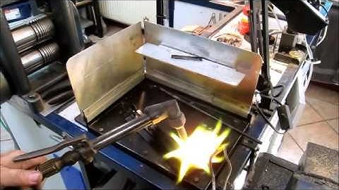 Casting metal into the adjustable ingot mold.