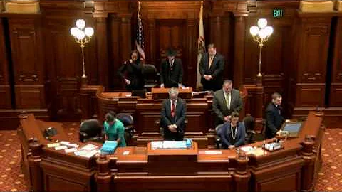 Rabbi Turen Delivers Invocation at the Senate