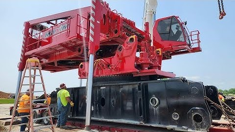 Maxim Crane Manitowoc 18000 assembly