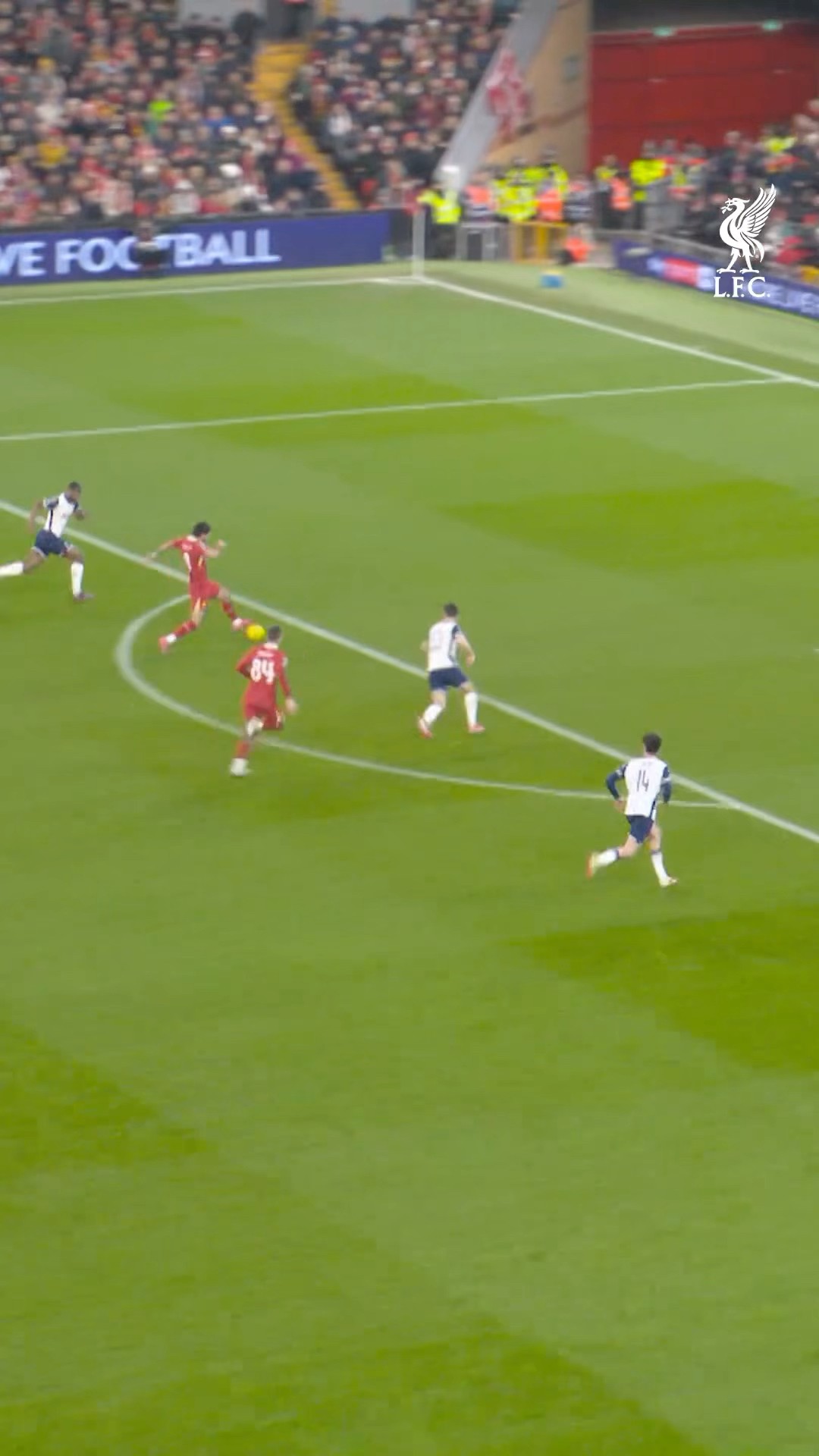 Szoboszlai! Reds on the counter-attack