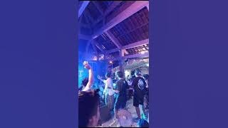 Ketemu mantan. by Romansa-ambyar,