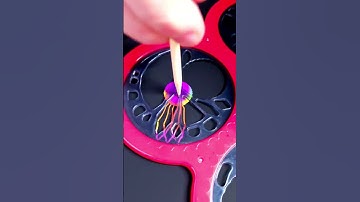 Spirograph on the scratch pad #art #satisfying