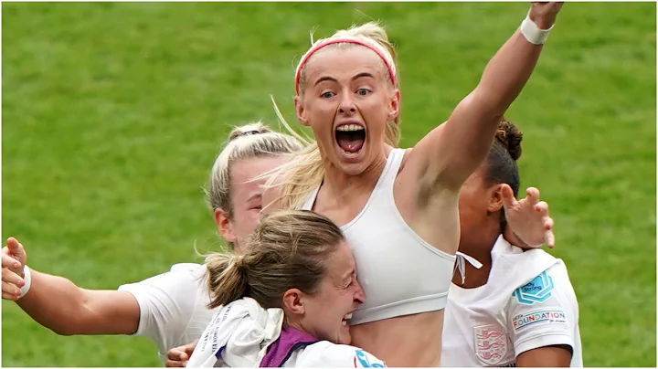 CHLOE KELLY PUTS IT AWAY IN EXTRA TIME FOR ENGLAND!!