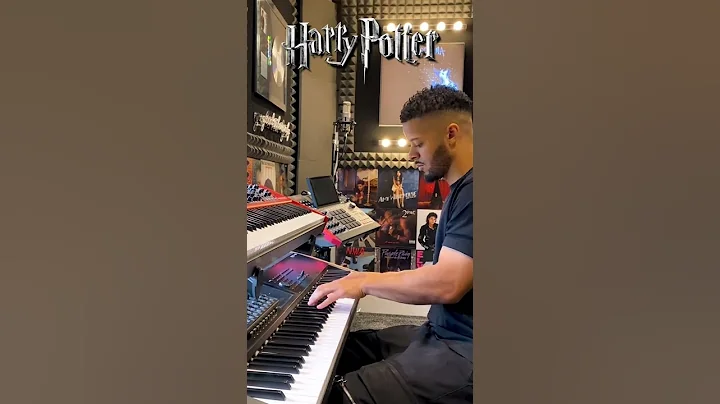 PLAYING HARRY POTTER THEME ON THE PIANO  *Hedwigs ...