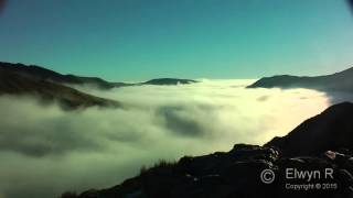Spectacular Cloud Inversion  in  Snowdoinia N Park screenshot 5
