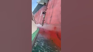 How not to climb down a Pilot Ladder