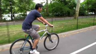 [2010-0603]Central Park 騎車-加速.MOV