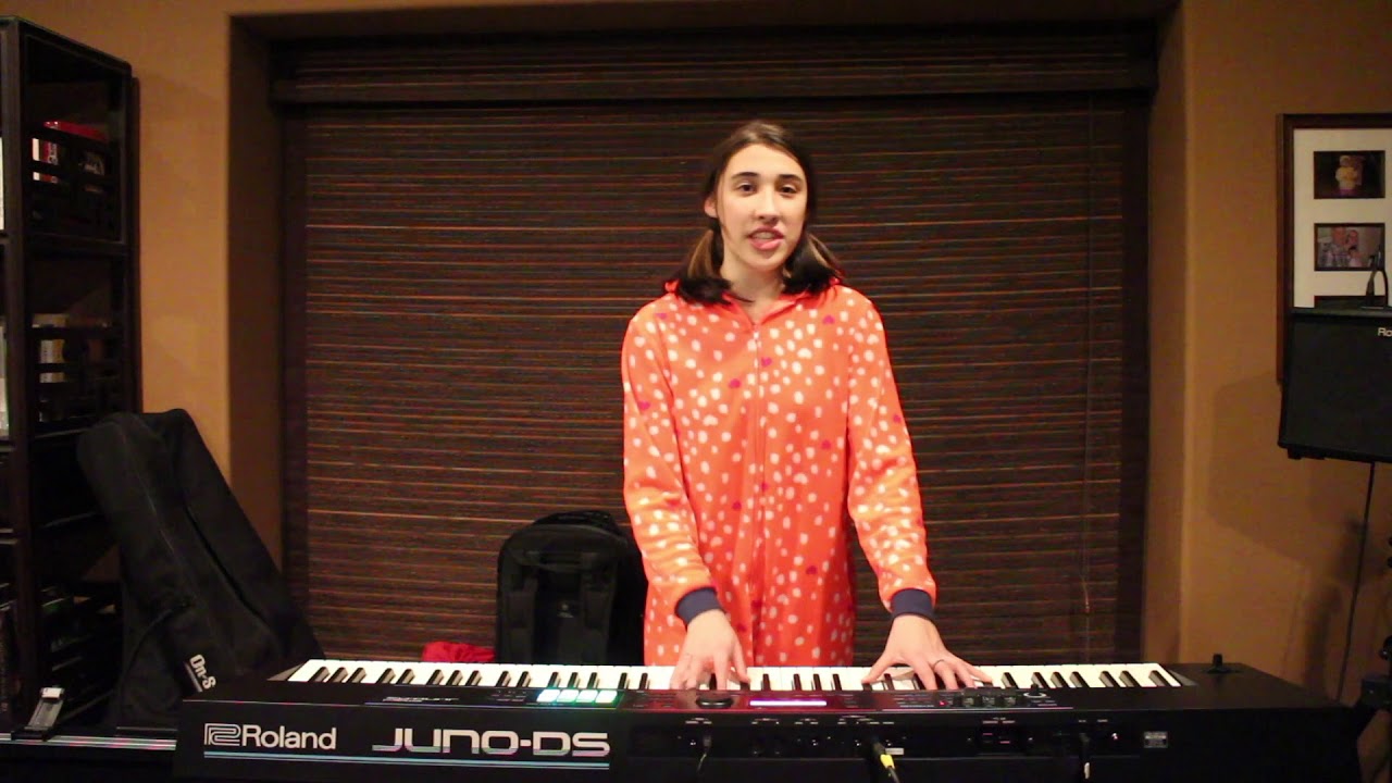 Hanna Eyre - Parachute (Original) auf YouTube ansehen Hanna Eyre - Parachute (Original) auf YouTube ansehen