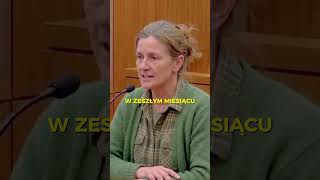 Zdjęła stary znak z płotu i dostała MANDAT 😡⚖️