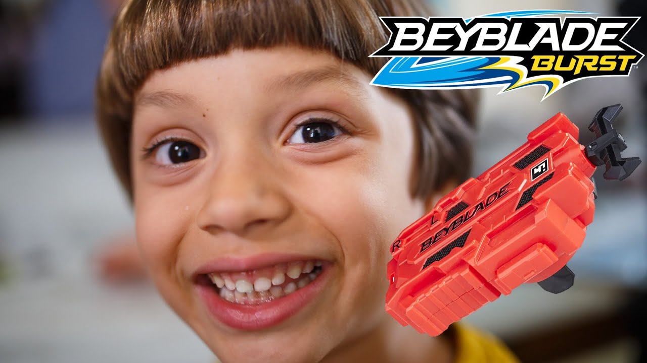 Lançador de Beyblade Corda B-00 com Rotação Dupla Amarelo na