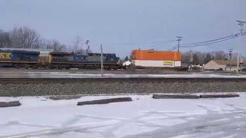 1 Car Train - CSX Intermodal Q009 - ES40DC #5381 K5HL & YN2 AC4400CW #481 - Madison OH Feb 2020