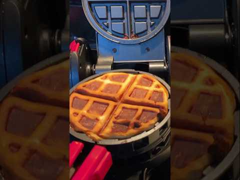 2 cool stuffed waffle makers kitchen tools 😋 #shorts