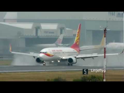 Full thrust reverse in the rain