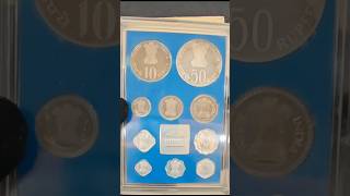 Republic of Bharat (India) Proof Set- Equality Development Peace of Year 1975.