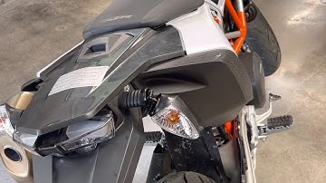 Fixing the signal light on your KTM