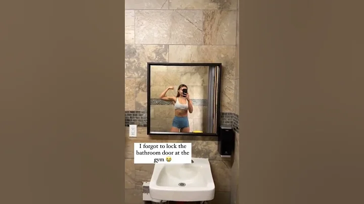 She Forgot To Lock The Bathroom Door! 🚻 🚪 😂