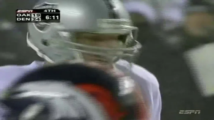 2004 - Ronald Curry Makes Amazing One Handed Catch...