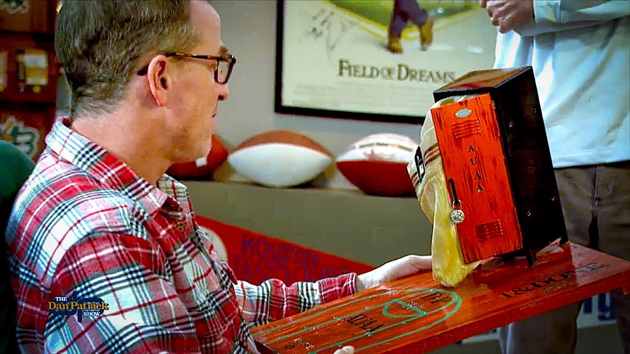 Paulie Receives a Prestigious Award The Dan Patrick Show 1/9/20