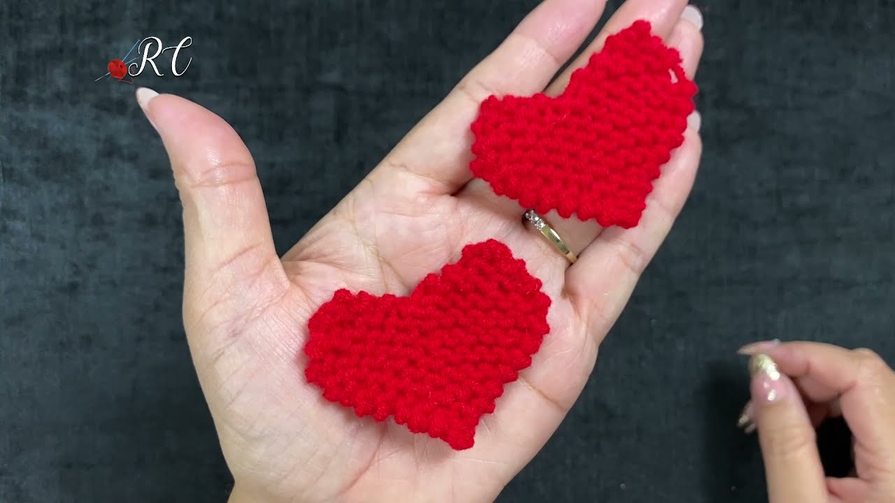 Knitting Hearts for your special ones.......amazing project with left over wool...दिल कैसे बनाये |