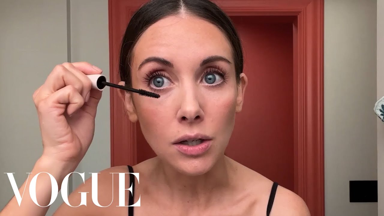 Alison Brie s Guide to Date Night Makeup & Post-Workout Skin Care Beauty Secrets Vogue