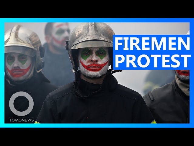 French firefighters set themselves on fire in protest - TomoNews 