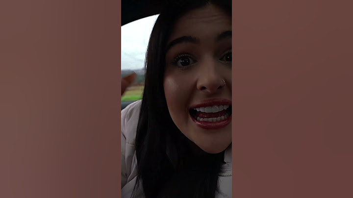 Ela gosta de palhaço...