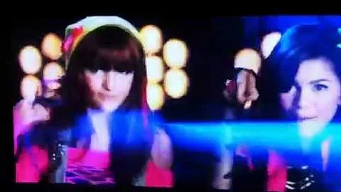 Watch Me Bella Thorne And Zendaya shake it up