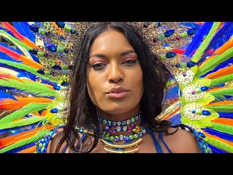 🇬🇧 NOTTING HILL CARNIVAL 2022, MONDAY 29th of AUGUST 2022,  BIG CROWD AT THE CARNIVAL, STUNNING, 4K