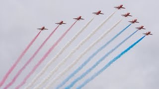 Royal Air Force Arrows aerobatic visits Seattle - YouTube