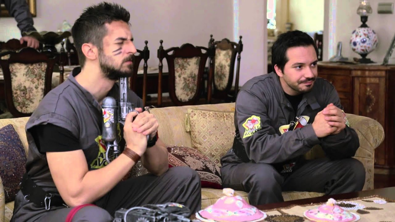 Atalet Avcıları - 1. Bölüm: "Oğlum Bir Zonbi"