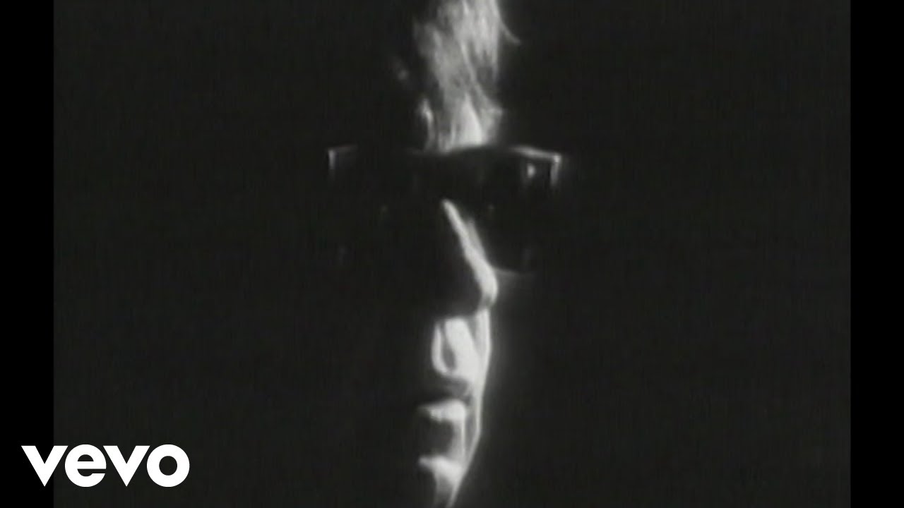 Roy Orbison - Crying (Video) Roy Orbison - Crying (Video)