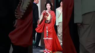 This is why C-drama needs Bai Lu in an ancient costume NOW. 👑🔥 #bailu #白鹿 #RunningMan