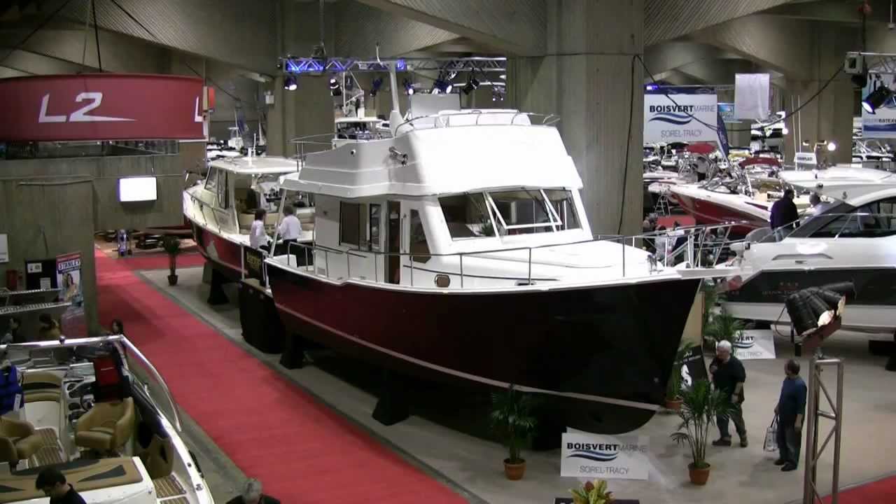 2012 Mainship Trawler 395 at 2012 Montreal Boat Show Salon du Bateau de