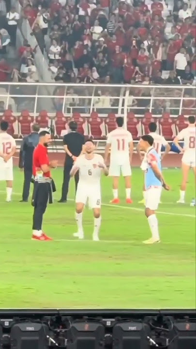 Sandy Walsh joget darboy di stadion GBK