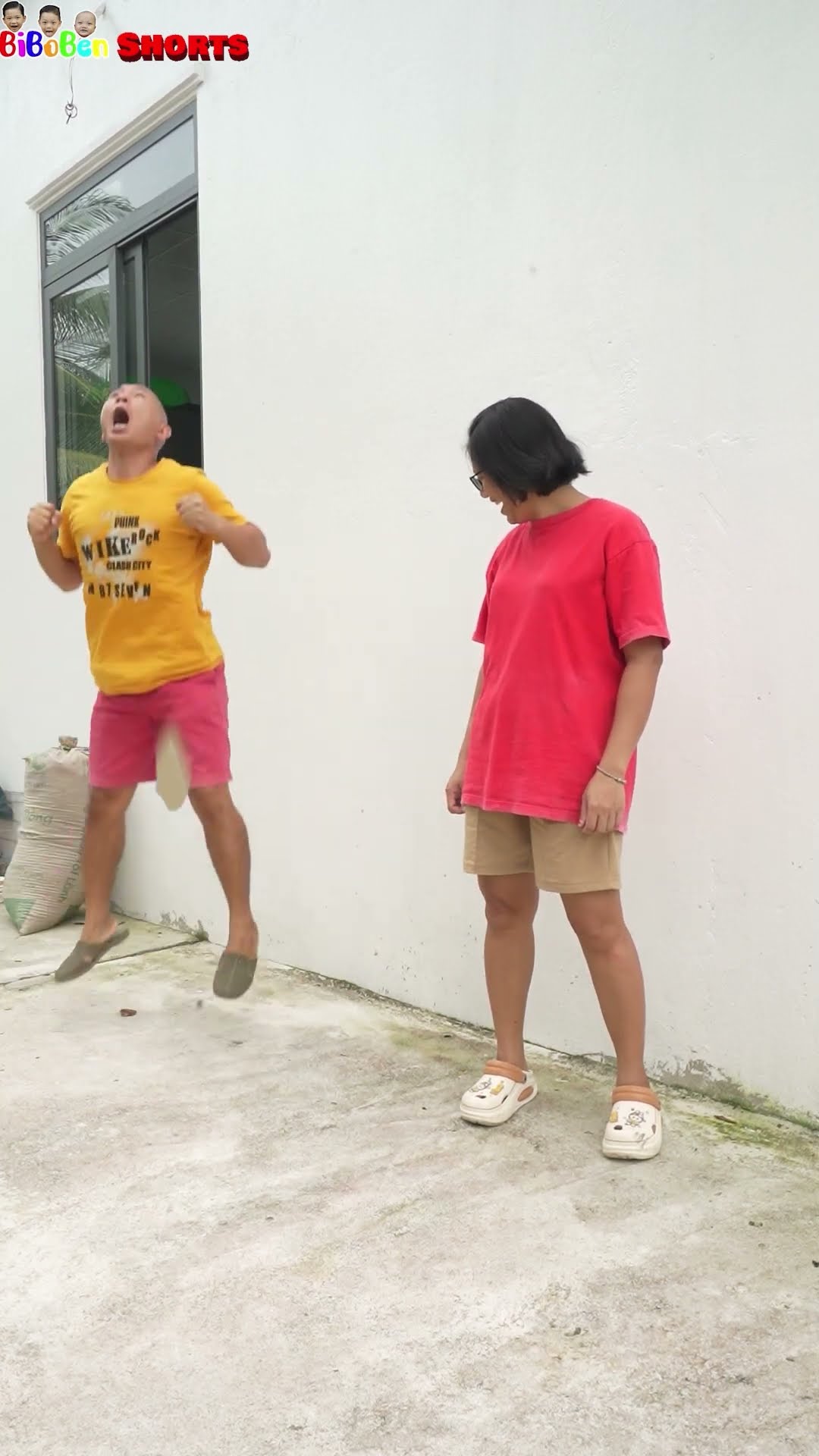 BiBoBen Shorts | How did she fly?